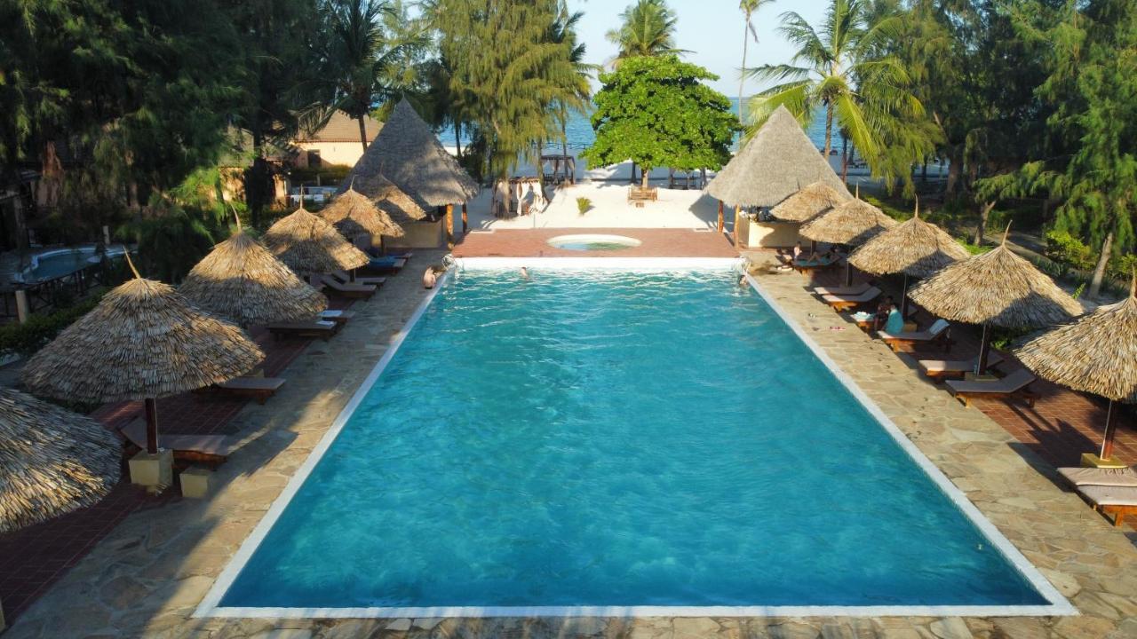 Vrclub Paje Palms Beach Resort エクステリア 写真