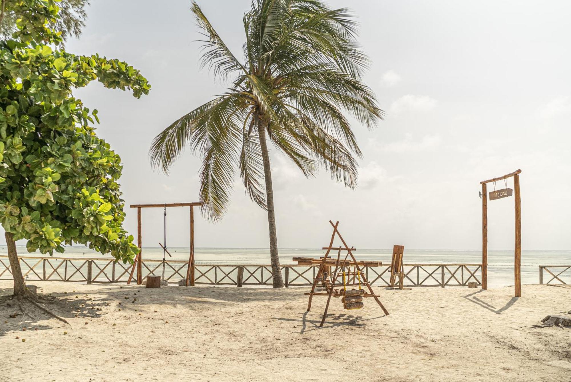 Vrclub Paje Palms Beach Resort エクステリア 写真