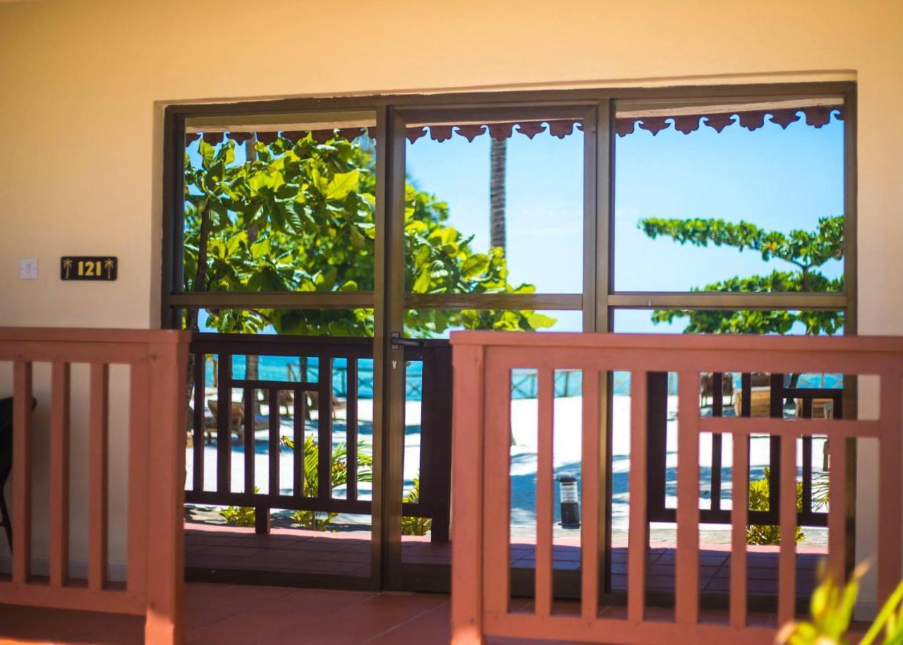 Vrclub Paje Palms Beach Resort エクステリア 写真
