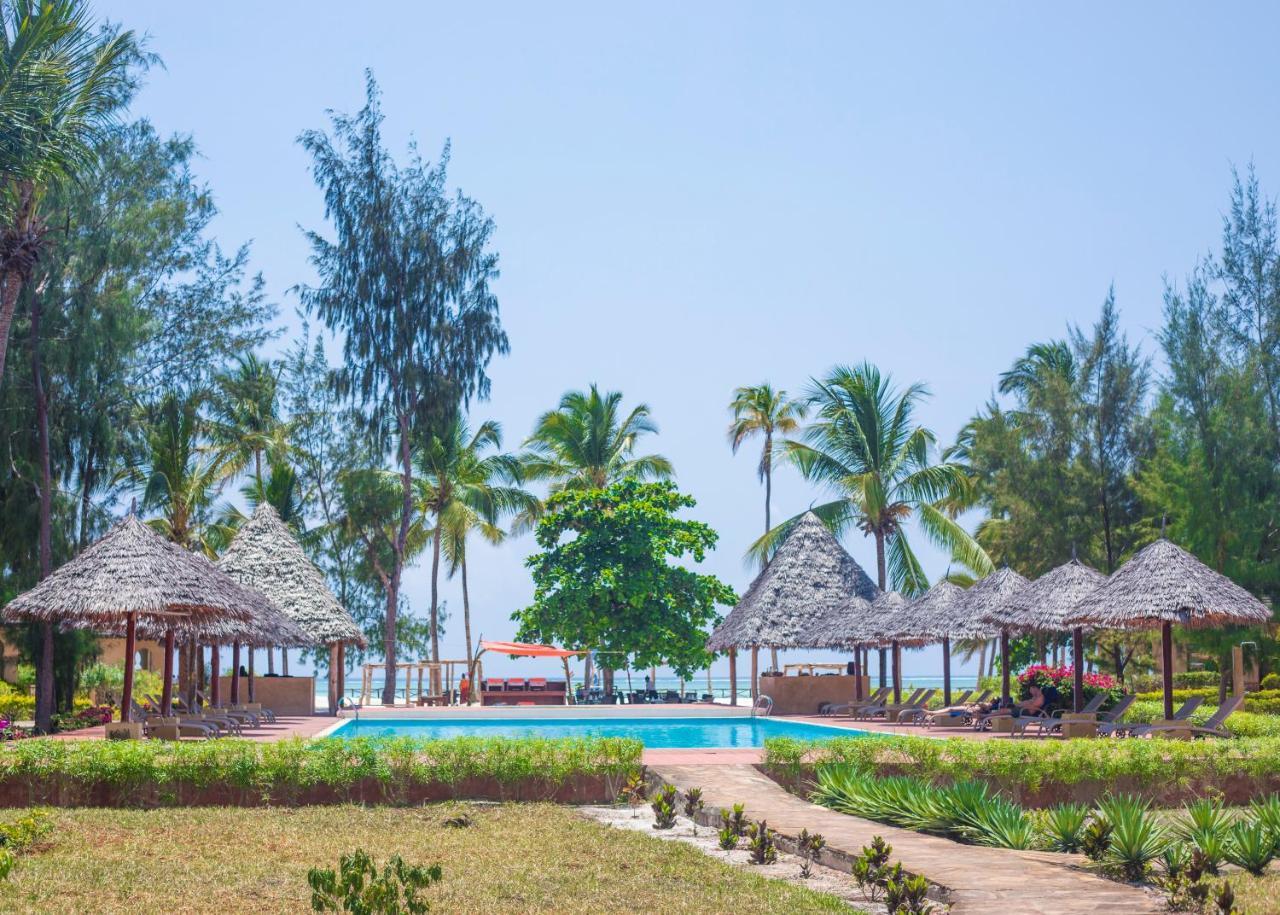 Vrclub Paje Palms Beach Resort エクステリア 写真